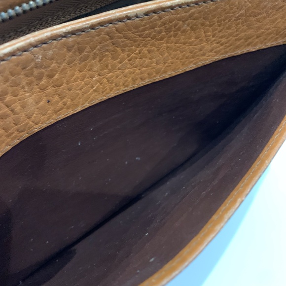 Burberrys Brwon Leather Zip Clutch sku#85582 (Gently used) - Picture 14 of 15
